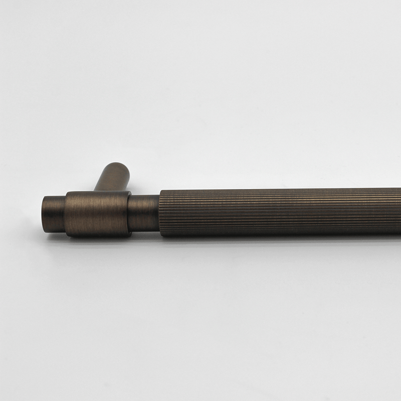 Linear Aged Bronze Stainless Steel Cabinet Pull Handle 165mm detail